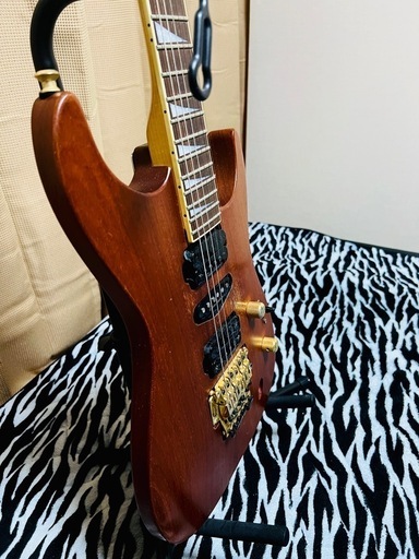 Jacksonエレキギタービンテージ (ハリー) 新ノ口の弦楽器 Jacksonエレキギタービンテージ (ハリー) 新ノ口の弦楽器