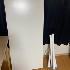 IKEAテーブル白