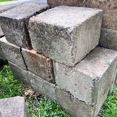 コンクリートブロックどれでもの画像