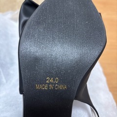 パンプス リボン付き 試着のみの画像