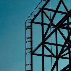 【都内メイン】とび職でプライベートと収入どっちも確保！の画像
