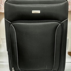 美品　超軽量 ソフトスーツケース Mサイズ　キャリーケース　拡張 TSAロックの画像