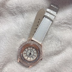 【ジャンク品】ストーン装飾付きホワイトレザーベルト時計