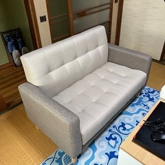 新品2人掛けソファの画像