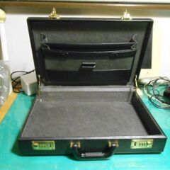 中古　アタッシュケース　の画像