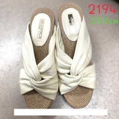 ❇【2094】オフホワイトサンダル23.5cm㊗️全サイト評価2...