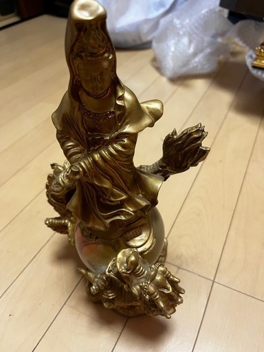 開運　観音様水晶