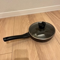 直径約18cmフライパンの画像