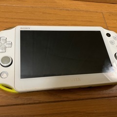 PSVITA PCH-2000本体
