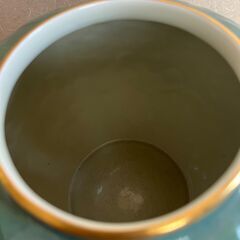 深川製磁色絵彩磁牡丹文花瓶花器花入飾り壺浮き彫り金縁 (平田 深川製磁色絵彩磁牡丹文花瓶花器花入飾り壺浮き彫り金縁 (平田