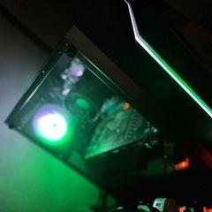 i7-7700 GTX1080搭載 高性能格安ゲーミングパソコンの画像