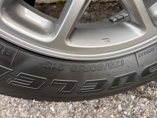 ジムニーJB64純正タイヤホイールブリヂストン 175/80R16 4本 ジムニーJB64純正タイヤホイールブリヂストン 175/80R16 4本