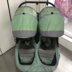 ベビーカー 、バギー双子2人の画像
