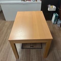 伸縮テーブル