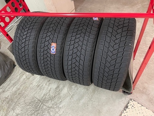 ベンツEクラス等に ミシュランX-ICE 225/55R16 4本セット ベンツEクラス Ｗ211 アルミとスタッドレスタイヤ4本セット タイヤ
