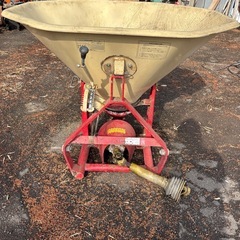 肥料　散布機
の画像