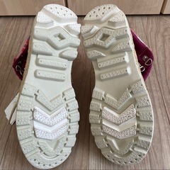 新品未使用Fiestaハイカット軽量シューズSの画像