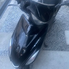 スズキ V125S ブラック