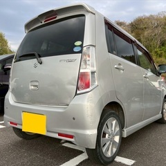 フォロワー割実施中‼️‼️低走行6万キロ台‼️月々9千円〜分割払い可‼️ 車検2年付き！【名義変更代込み】☆スズキ ワゴンRスティングレー☆Bluetoothナビ付き☆走行中DVD見れます☆シートカバー付き☆プッシュスタート☆ドライブレコーダー付きのフル装備☆純正アルミ☆事故修復歴無し☆そのまま乗って帰れます！の画像