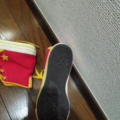 コンバース、ハイカットの画像
