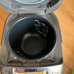 炊飯器の画像