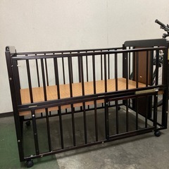 ベビーベッド