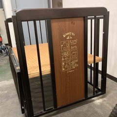 ベビーベッドの画像