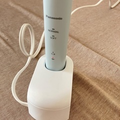 【破格だよ】電動歯ブラシ　本体と充電器のみ　パナソニックの画像
