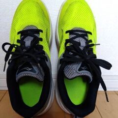 サッカニーキンバラ　靴☆23cmシューズの画像
