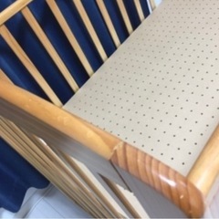 ベビーベッドの画像