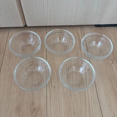ガラスの器　５枚セットの画像