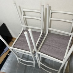 決まりました。　ダイニングテーブルの画像