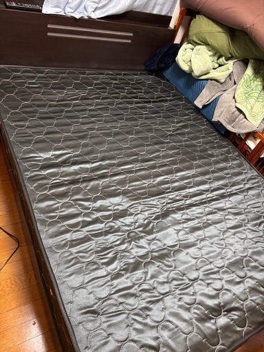 ダブルベット引き出し付き