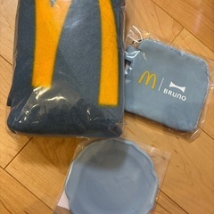 BRUNO　マクドナルド　福袋　ブランケット　皿　コインケース　