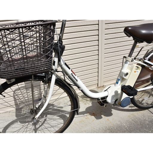娘が乗っていたパナソニック ビビ 16Ah 26型 白 電動アシスト自転車