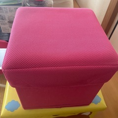 椅子兼収納ボックスの画像