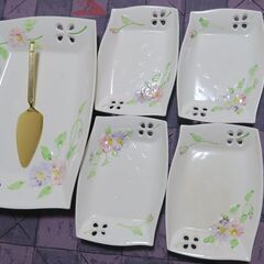 ケーキ皿　大小　ケーキサーバー付　未使用　普及品