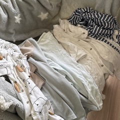 60〜80サイズの長袖ベビー服　5枚セット