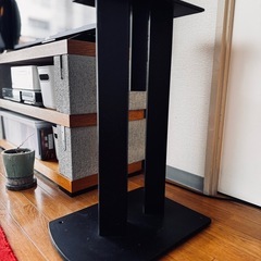 スピーカースタンドの画像