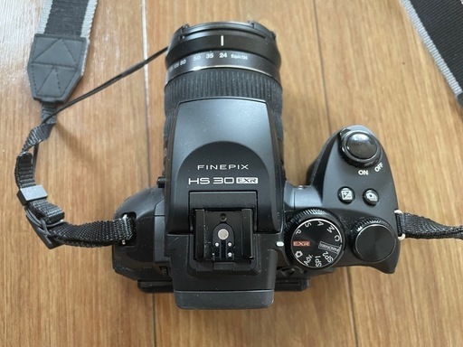【値下げしました】
FUJIFILM デジタルカメラ FinePix HS30EXR 光学30倍