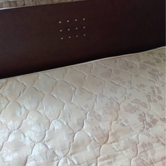 【差し上げます】セミダブルベッドの画像