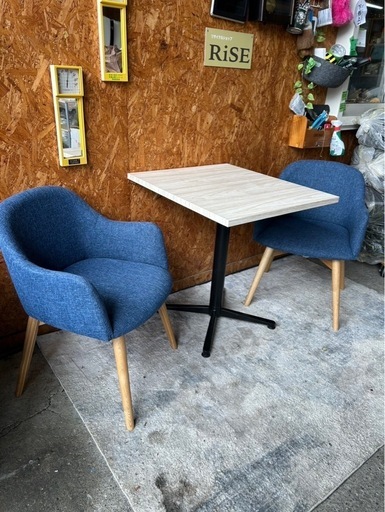 D1901   大量在庫有
カフェテーブル　イス　セット　カフェセット