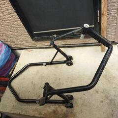 オートバイスタンドの画像