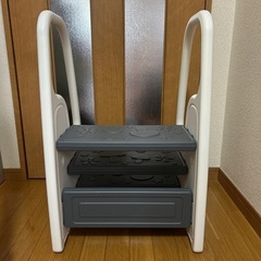 【取引中】子供用ステップ(階段)の画像