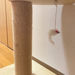 キャットタワー　省スペース宇宙船ボウルの画像