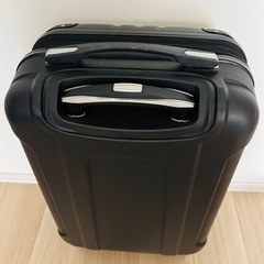 【訳アリ】黒拡張型TSAロック式キャリーケース/スーツケースの画像