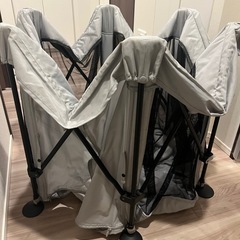 洗えてたためるポータブルベビーサークルの画像