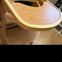 木製テーブル付きベビーチェア美品の画像