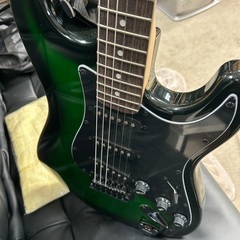 セルダー　エレキギター　ケース有の画像