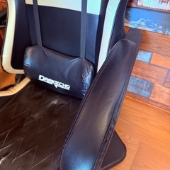 無料ゲーミングチェア回転リクライニング座椅子の画像